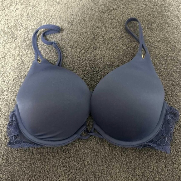 Victoria’s Secret 34A push up bra - Picture 1 of 1